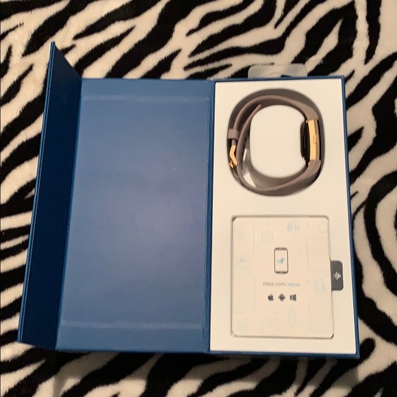 Fitbit - Picture 2 of 5